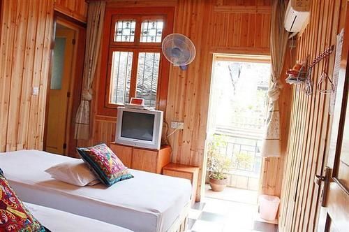 Сянси: Fenghuang White House