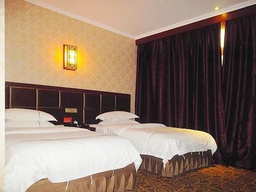 Баодин: Baoding Tengda Hotel