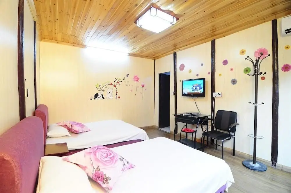 Цзясинь: Xitang Tong Fu Hotel