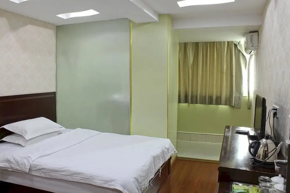 Хэфэй: Yiju Hotel