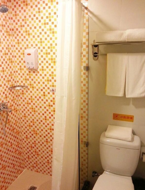 Гуйлинь: Home Inns