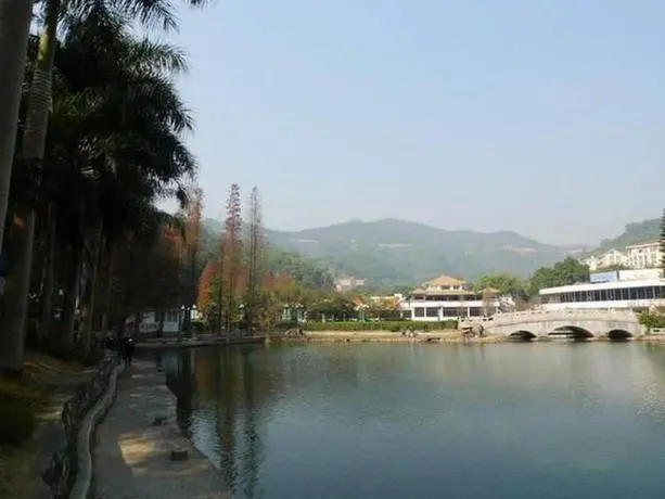Шэньчжэнь: Shenzhen Silver Lake Conference Center Hotel