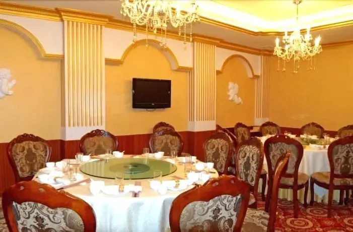 Куньмин: Lotus Hotel