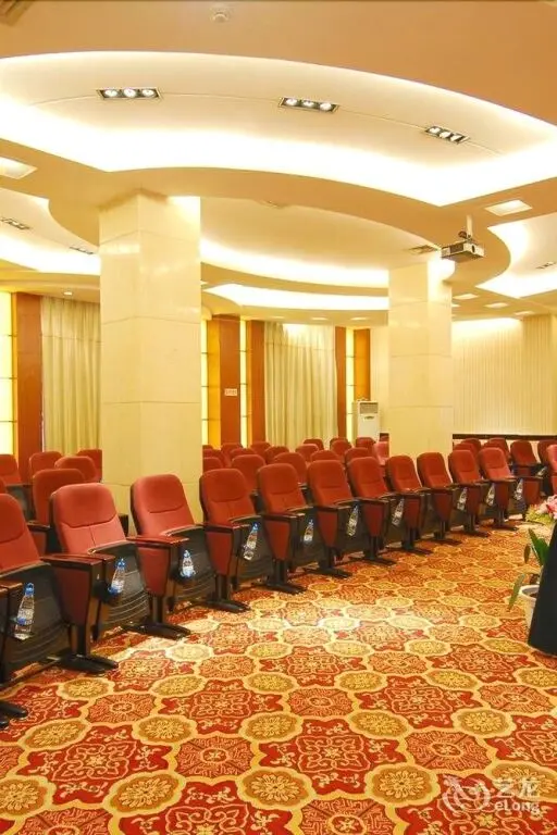 Куньмин: Lotus Hotel