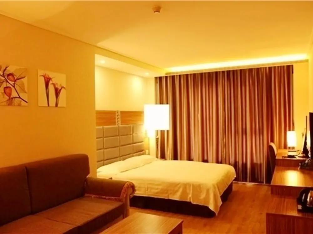 Циндао: Huijia Business Hotel - Qingdao