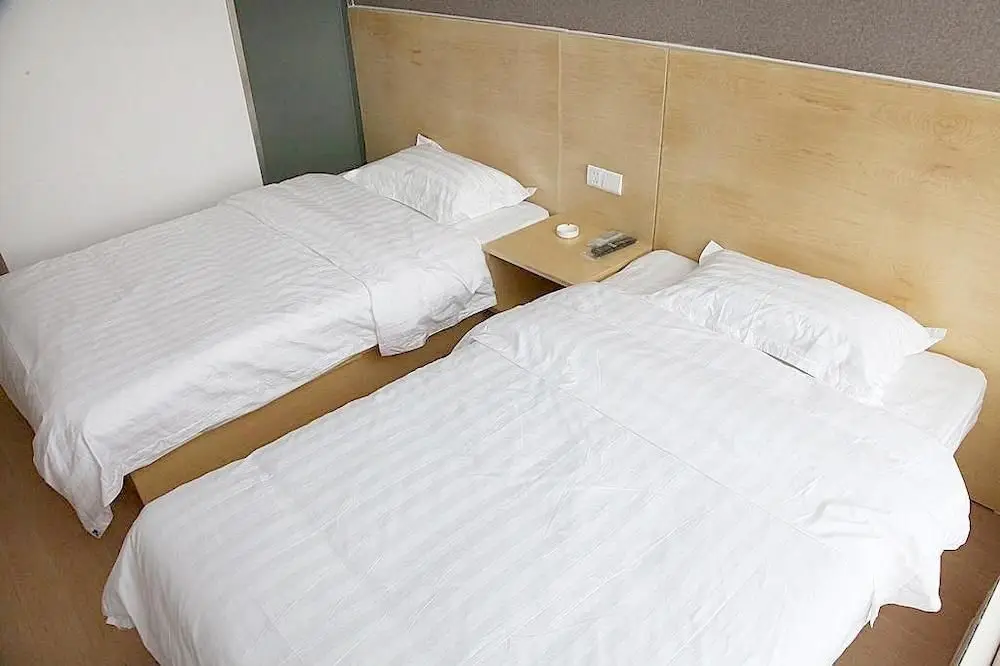 Далянь: 24h Express Hotel