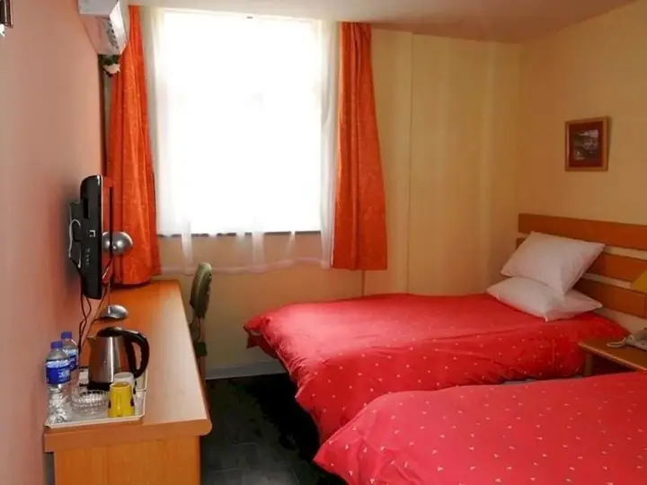 Уси: Home Inn