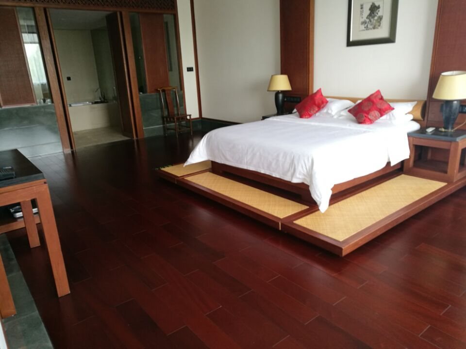 Цзясинь: Zhejiang South Lake 1921 Club Hotel