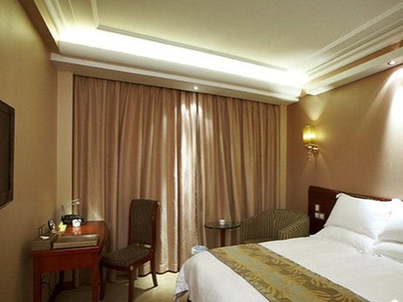 Шэньчжэнь: Ambassador Hotel