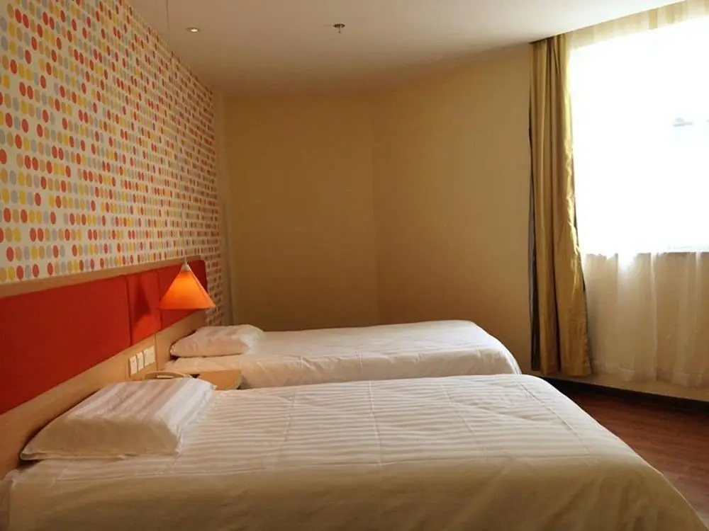 Уси: Home Inn Wuxi Anzhen Town