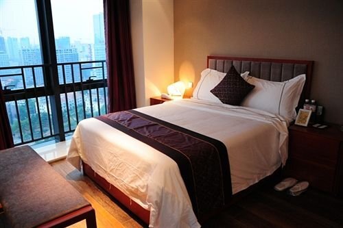 Циндао: Agora Qingdao