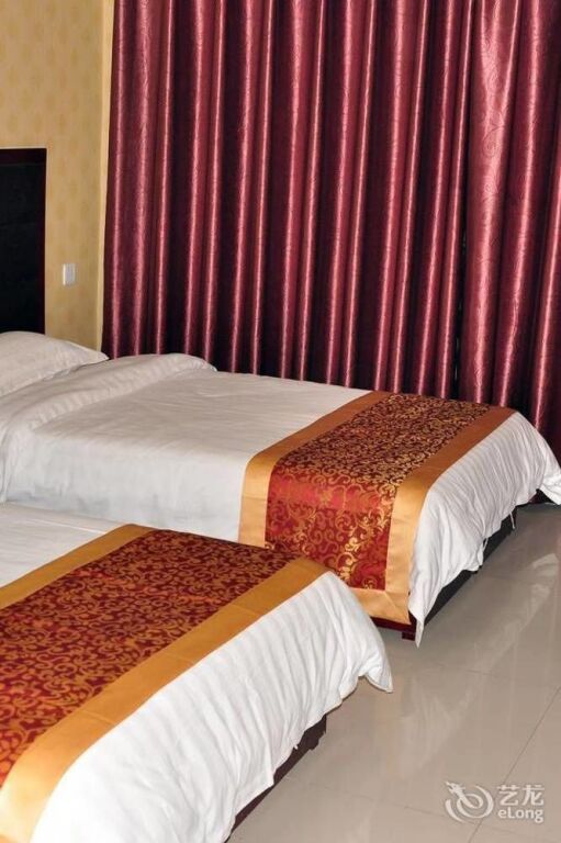 Чжэнчжоу: Zhengzhou Longgang Hotel
