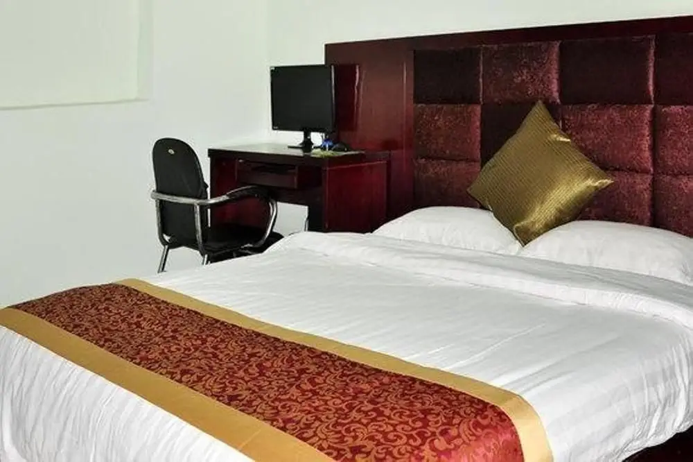 Чжэнчжоу: Zhengzhou Longgang Hotel