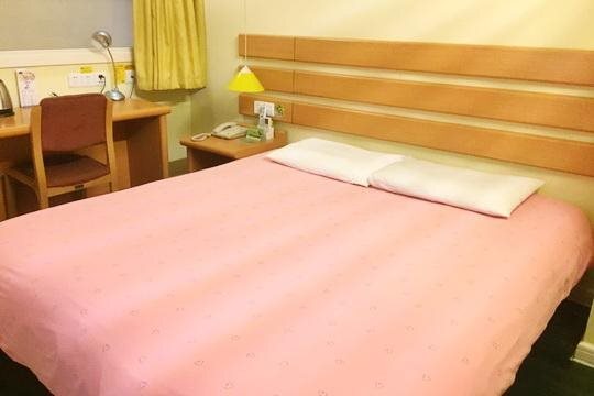 Нинбо: Hotel Home Inn Xing Ning Road