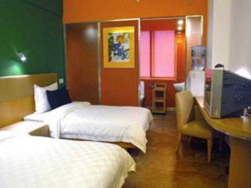 Пекин: Garden Inn Xidan