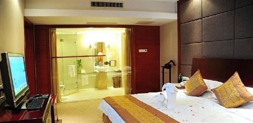 Уси: Grand Prime Hotel