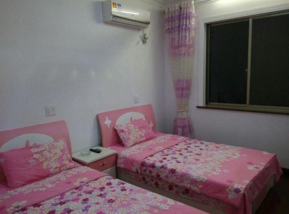 Цзясинь: Xitang Farm Inn