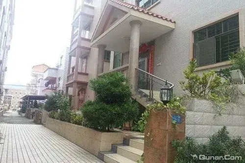 Шэньчжэнь: Shenzhen Tiny Times Inn