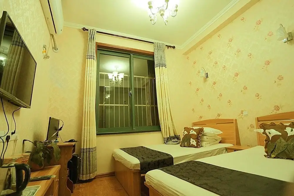 Циндао: Qingdao Yaxin Sea View Apartment