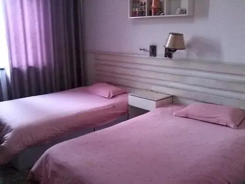 Лиаоченг: Liaocheng Xiaocheng Yaju Business Hotel