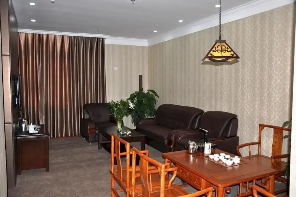Чжэнчжоу: Gongyi Wanyang Business Hotel