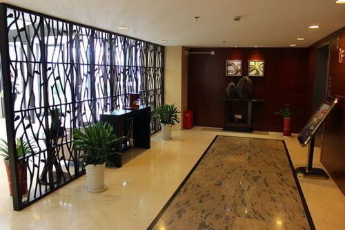 Шанхай: Yitel (Shanghai Hongqiao Airport)