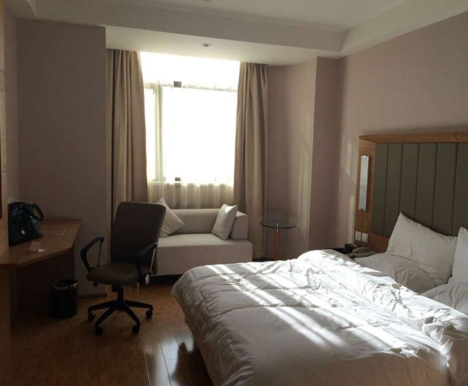 Чжэнчжоу: All Seasons Hotel