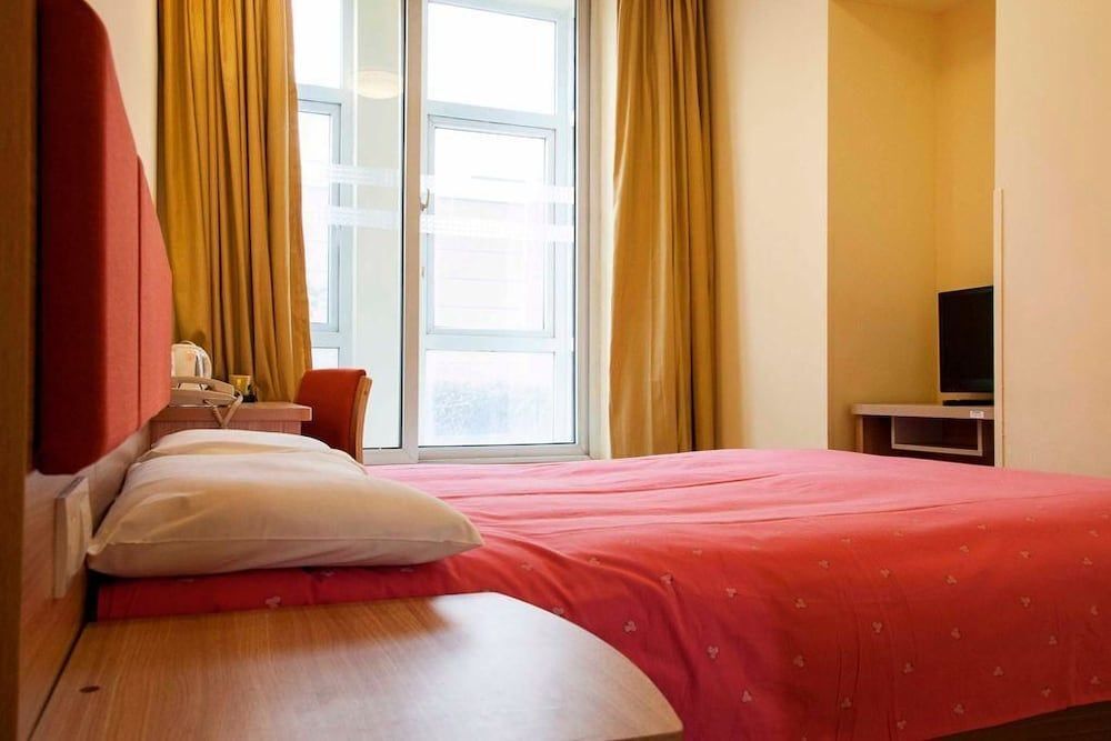 Шанхай: Home Inn Hotel