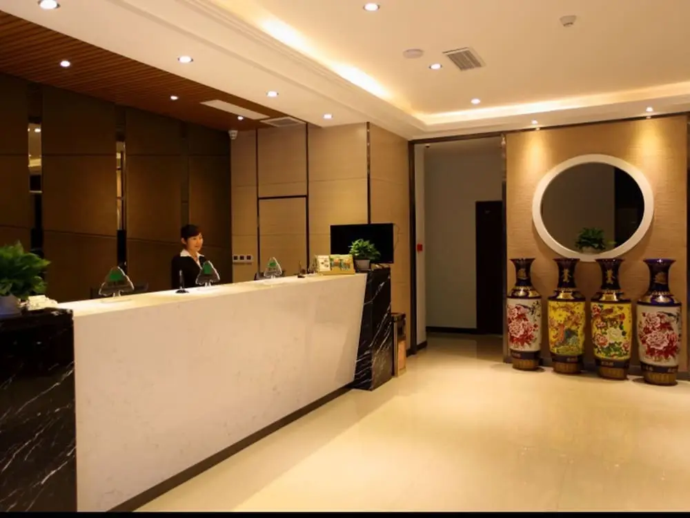 Яньтай: GreenTree Alliance YanTai YingChun Street Green Homeland Hotel
