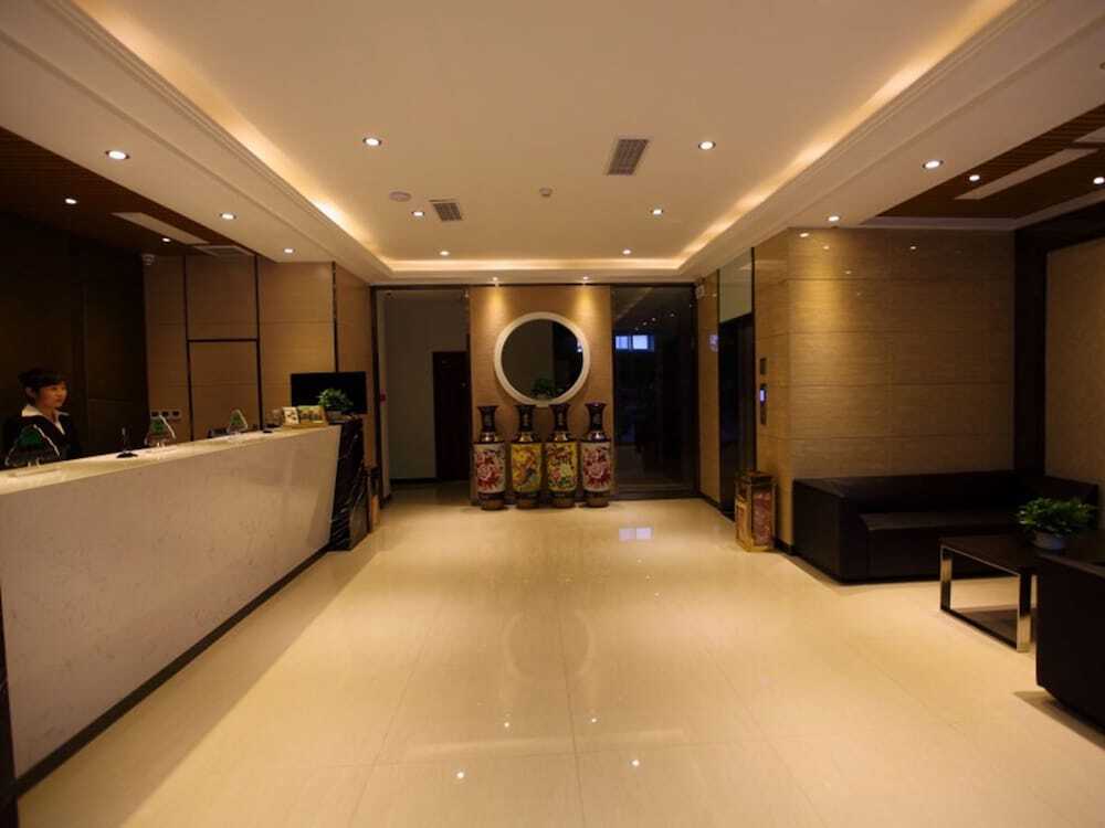 Яньтай: GreenTree Alliance YanTai YingChun Street Green Homeland Hotel