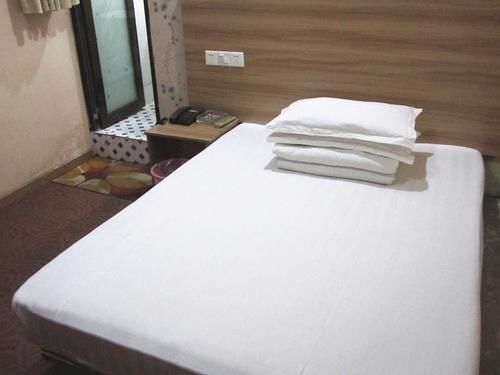 Ухань: Yaxin Hotel