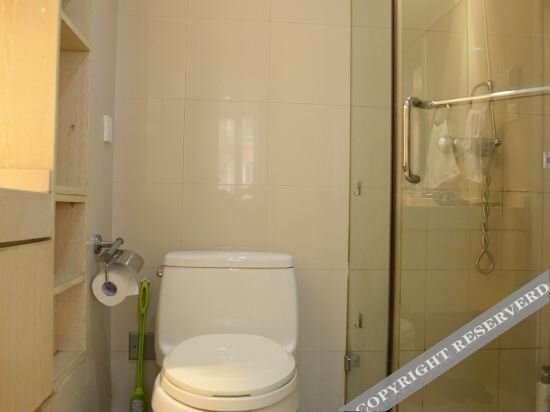 Шанхай: Yujing Yuan Service Apartment