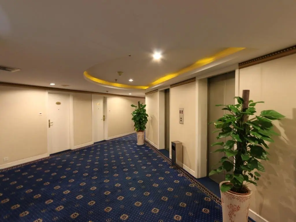 Шанхай: Shanghai Sunshine Hotel (Hongqiao Road Subway Station)