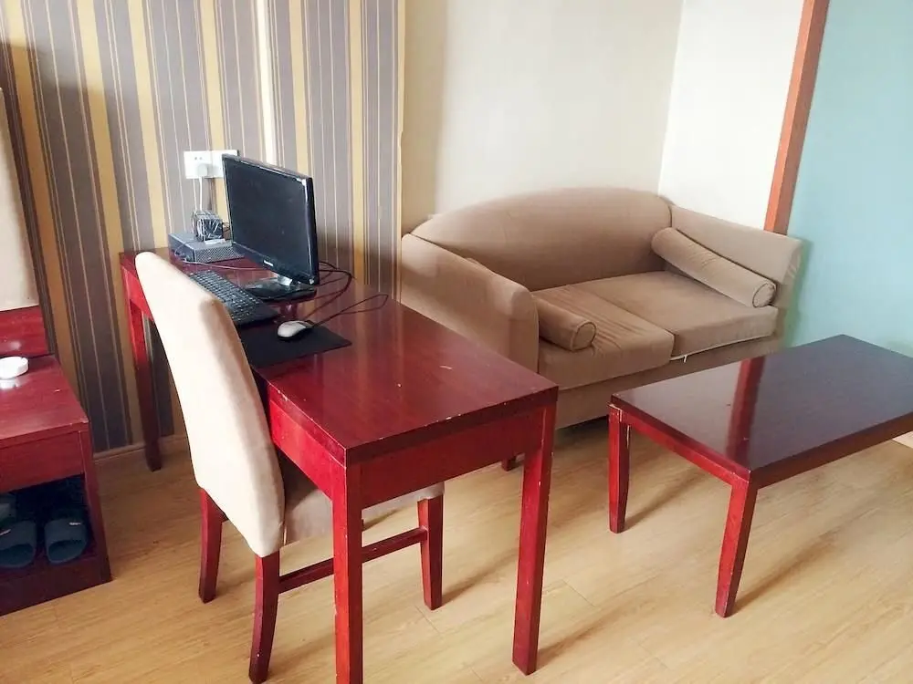 Наньчан: Danfengbailu Business Hotel