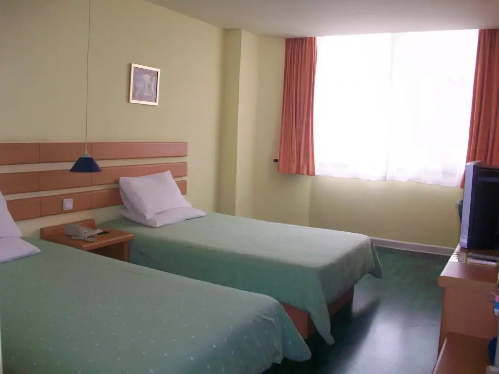 Циндао: Home Inn Qingdao Taidong Business Area