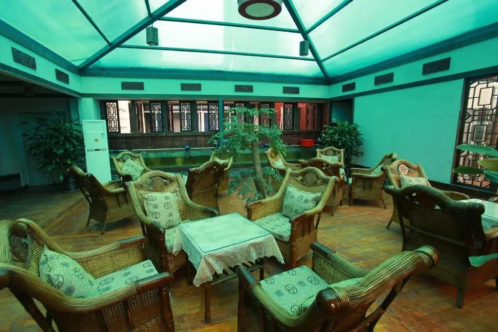 Чэнду: Zhengfu Caotang Dexin Inn