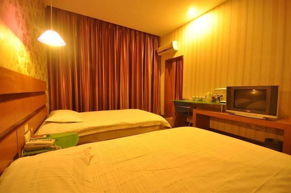 Чжэнчжоу: Weilai Yiju Hotel