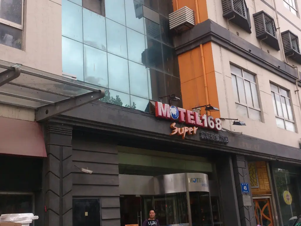 Нанкин: Motel 168 Nanjing Middle Gate Bus Station