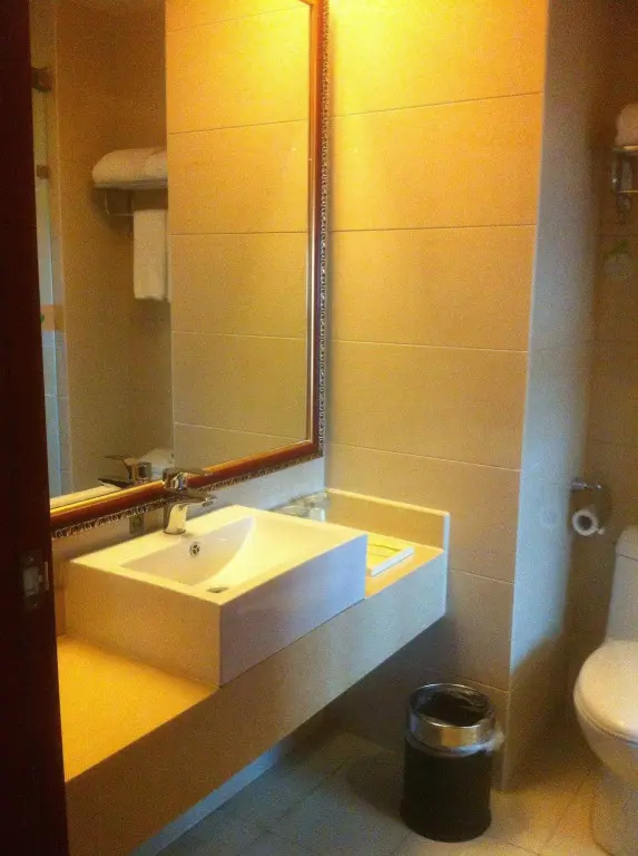Шанхай: Vienna Hotel Shanghai Pudong Airport Huaxia Road