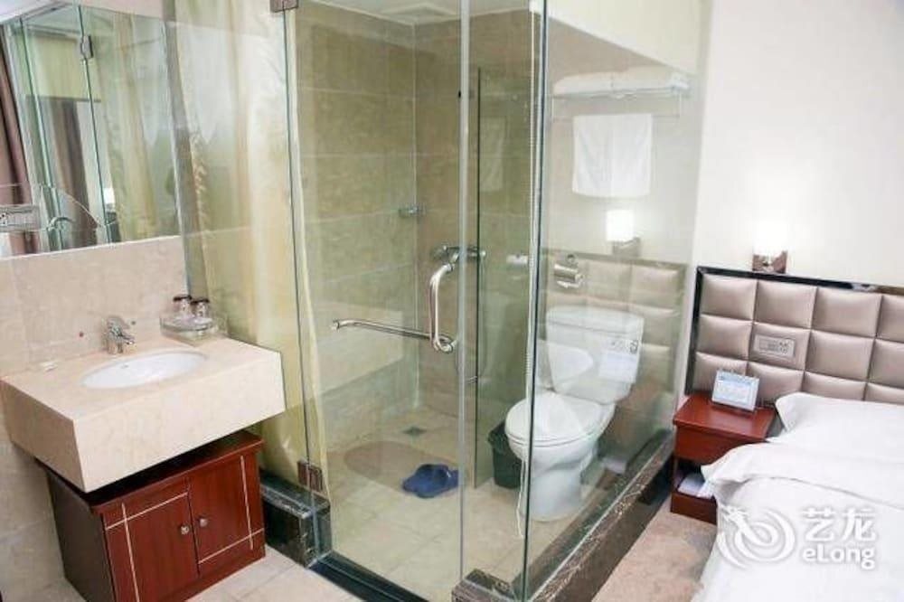 Ичан: Yihua Hotel