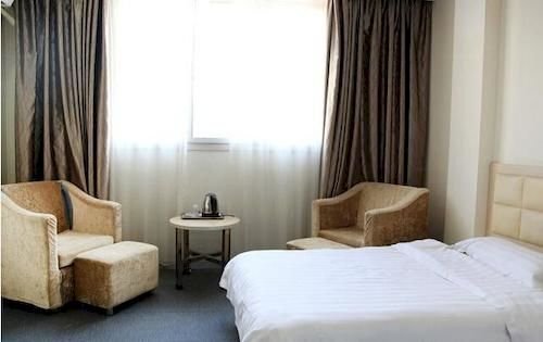 Wuhan Happy Sunshine Hotel — фото 1