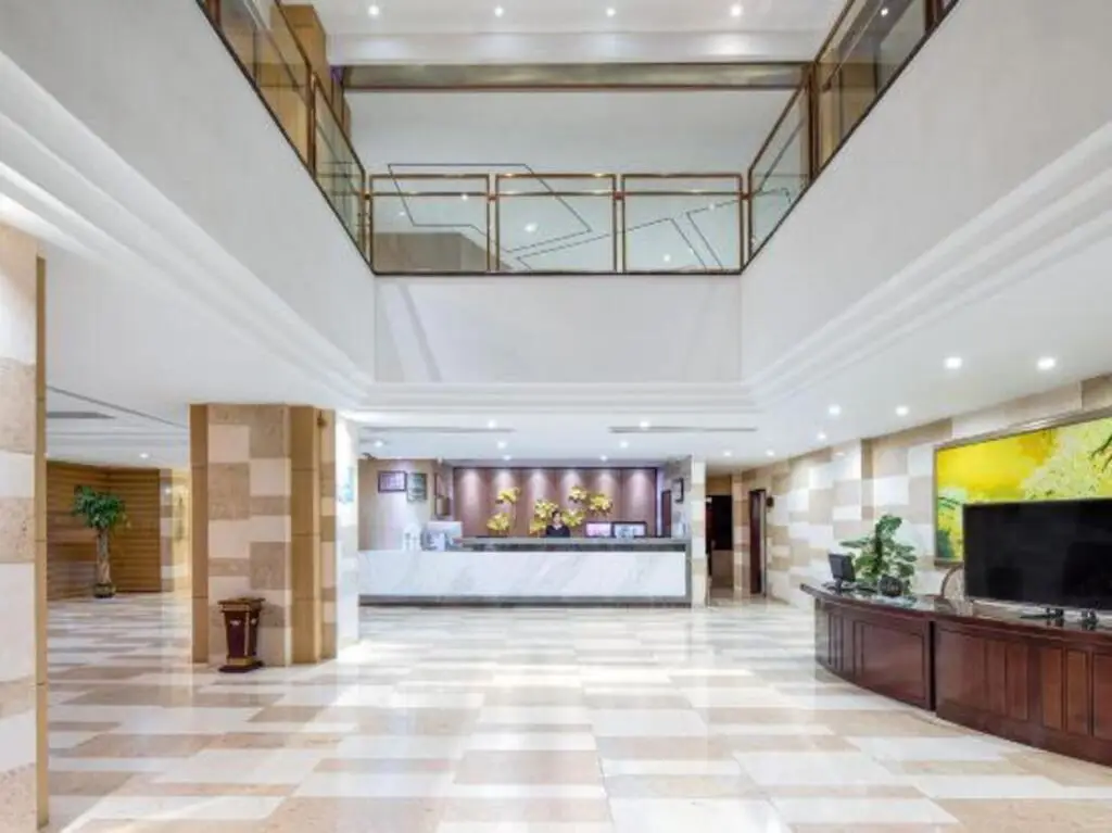 Braim Seasons Hotel — фото 1