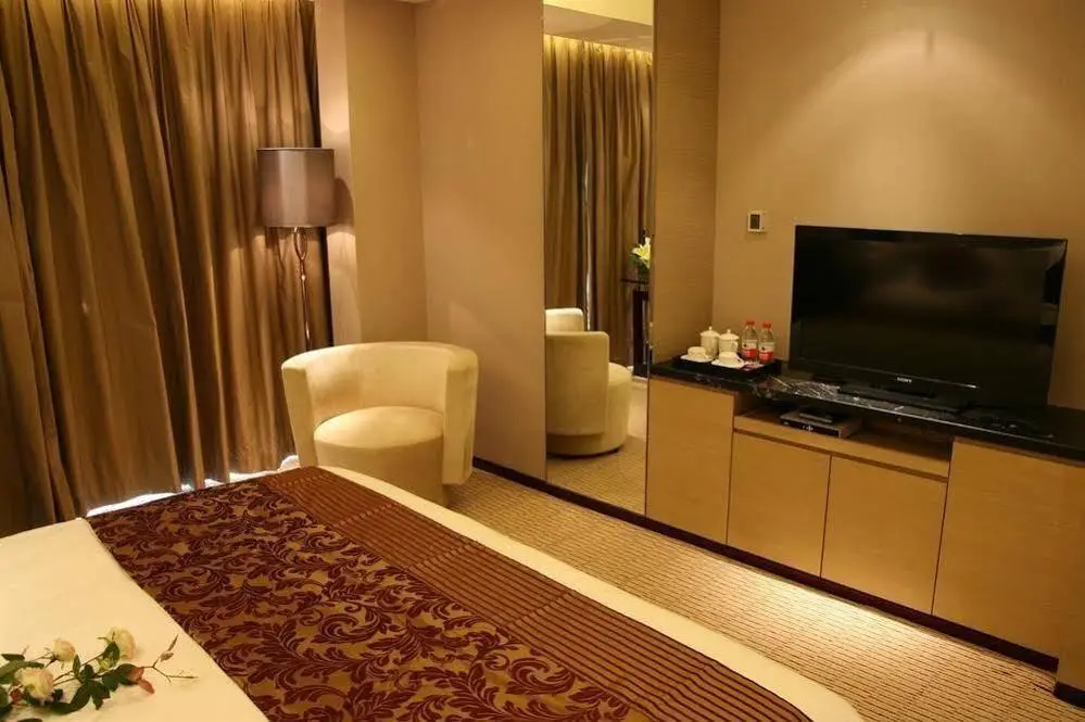 Нинбо: Gomine Apartment Hotel (Ningbo Yinyi Global Center)