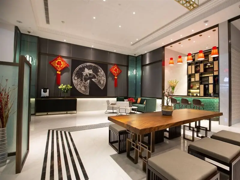 Чжэнчжоу: Jinjiang Metropolo Zhengzhou Erqi Wanda Plaza