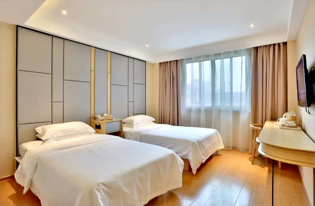 Ханчжоу: Ji Hotel (Hangzhou West Lake Hubin)