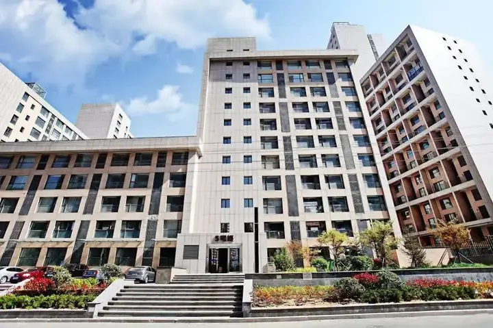 Циндао: Qingdao Lejiaxuan Boutique Apartment Thumb Plaza Branch