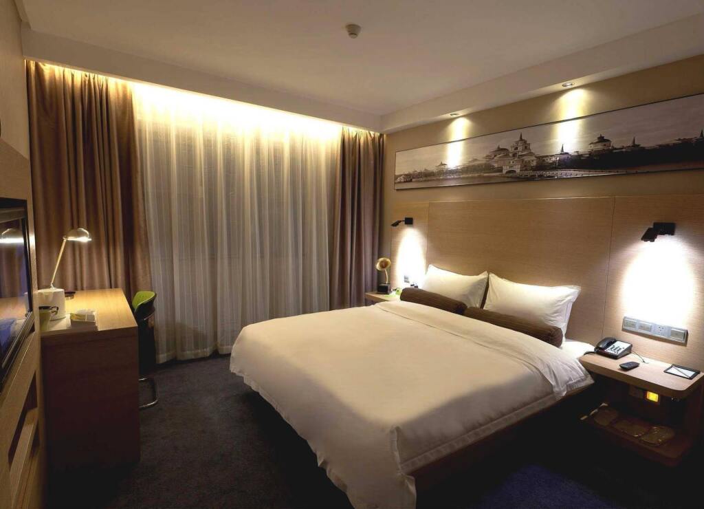 Zhengzhou Weilaiyiju Hotel — фото 1