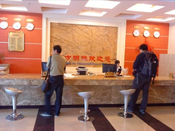 Oriental Pearl Hotel — фото 1