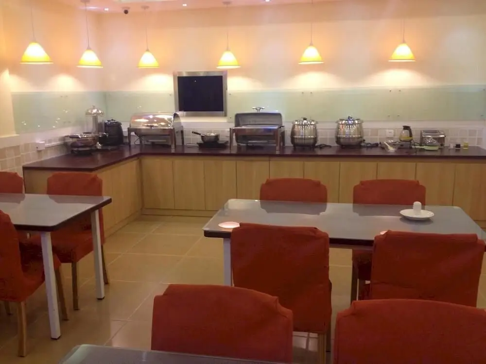 Home Inn Hohhot Wanda Plaza — фото 1