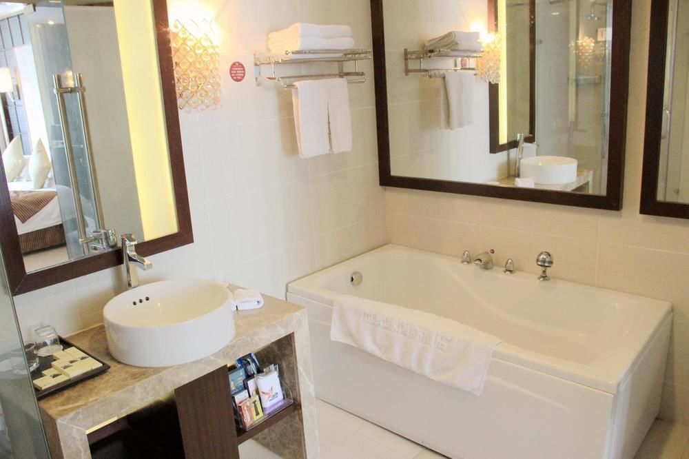 Нанкин: Nanjing Century Fate Hoteljinxianghe